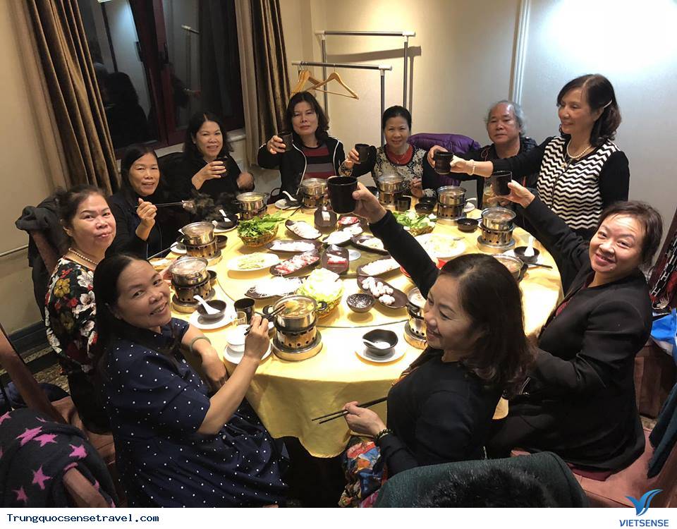 Hình ảnh đoàn Thượng Hải - Hàng Châu - Tô Châu - Bắc Kinh 12/10/2018 - Ảnh 8 Hình ảnh đoàn Thượng Hải - Hàng Châu - Tô Châu - Bắc Kinh 12/10/2018 - Ảnh 8