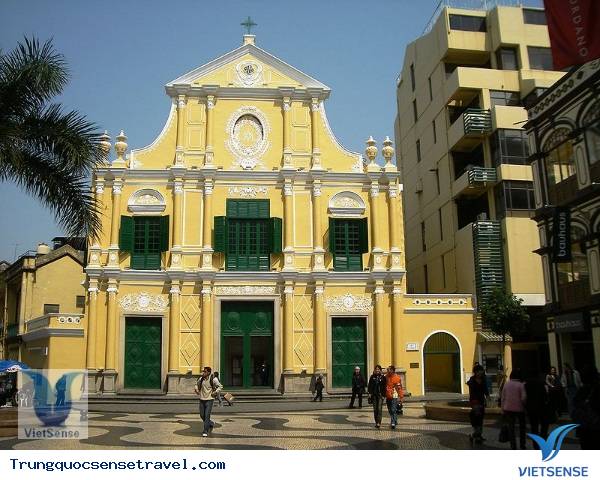 Nhà thờ St. Dominic