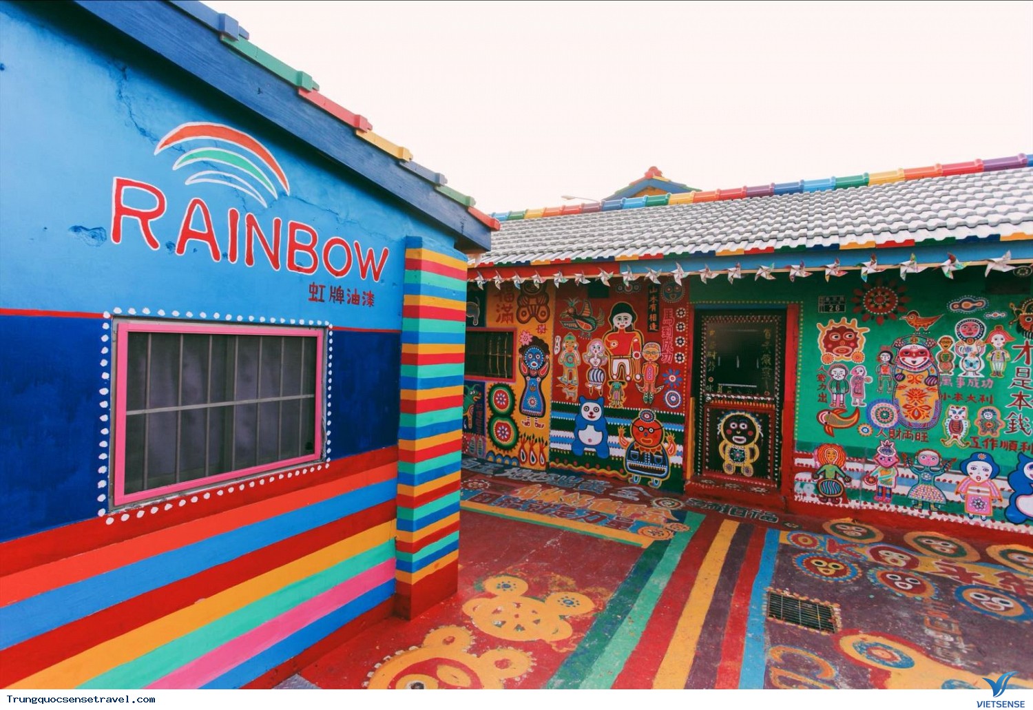 Làng Cầu Vồng (Rainbow Village)