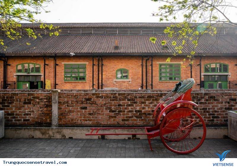 Làng cổ tường đá Làng cổ tường đá