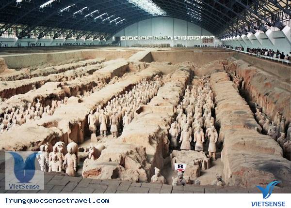 Lăng mộ Tần Thủy Hoàng cùng các tượng binh mã Lăng mộ Tần Thủy Hoàng cùng các tượng binh mã