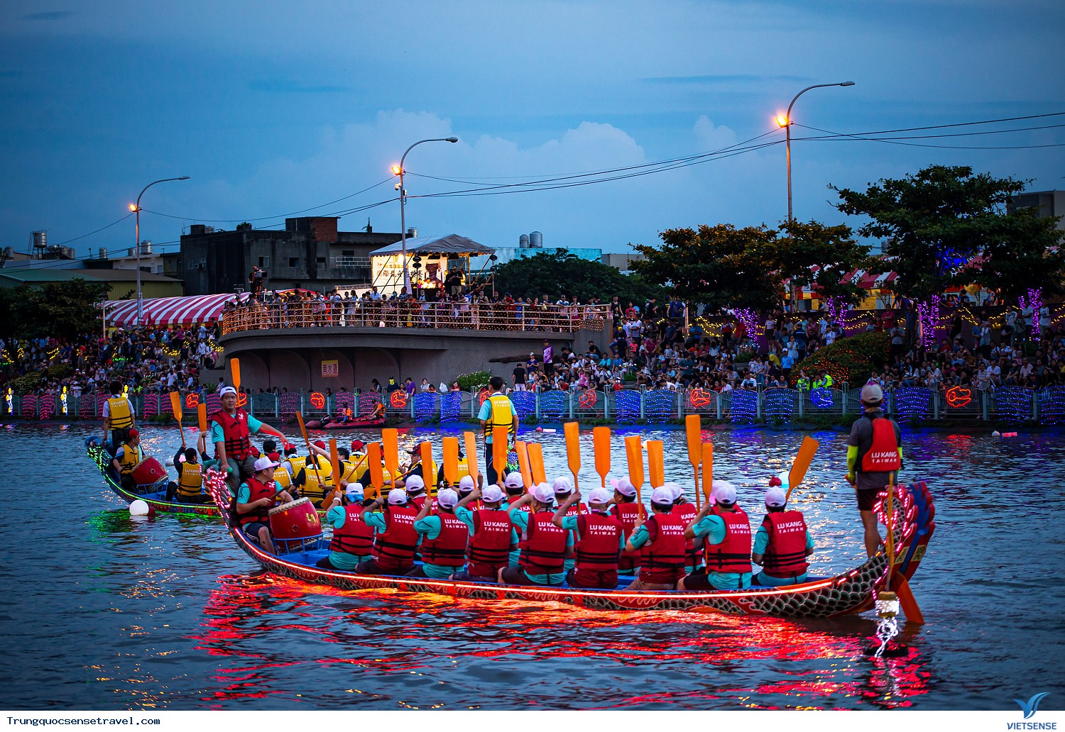 LỄ HỘI THUYỀN RỒNG LỄ HỘI THUYỀN RỒNG