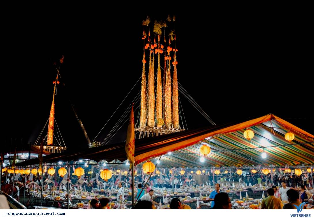 LỄ HỘI TRÈO CỘT LỄ HỘI TRÈO CỘT