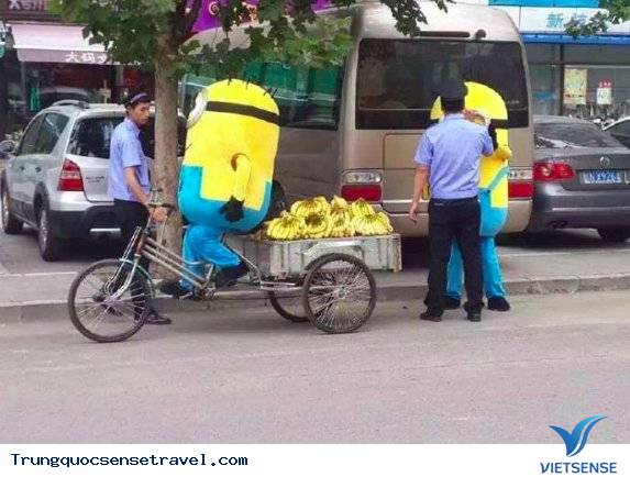 Minion bán chuối trên đường phố trung quốc - Ảnh 3 Minion bán chuối trên đường phố trung quốc - Ảnh 3
