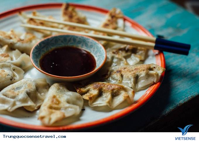 Món ăn mang lại sự may mắn trong ngày Tết của người Trung Quốc - Ảnh 2