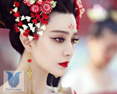 Ngất ngây với nhan sắc của 8 mĩ nhân cổ trang đẹp nhất Hoa ngữ Ngất ngây với nhan sắc của 8 mĩ nhân cổ trang đẹp nhất Hoa ngữ