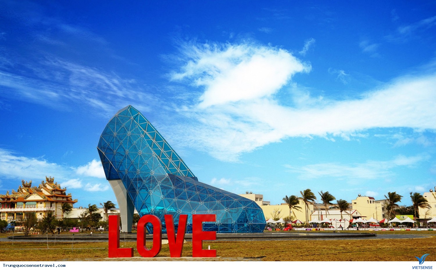 Nhà thờ giày cao gót