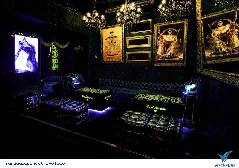 Những địa điểm hot giá rẻ về đêm ở Thượng Hải - Ảnh 1 Những địa điểm hot giá rẻ về đêm ở Thượng Hải - Ảnh 1