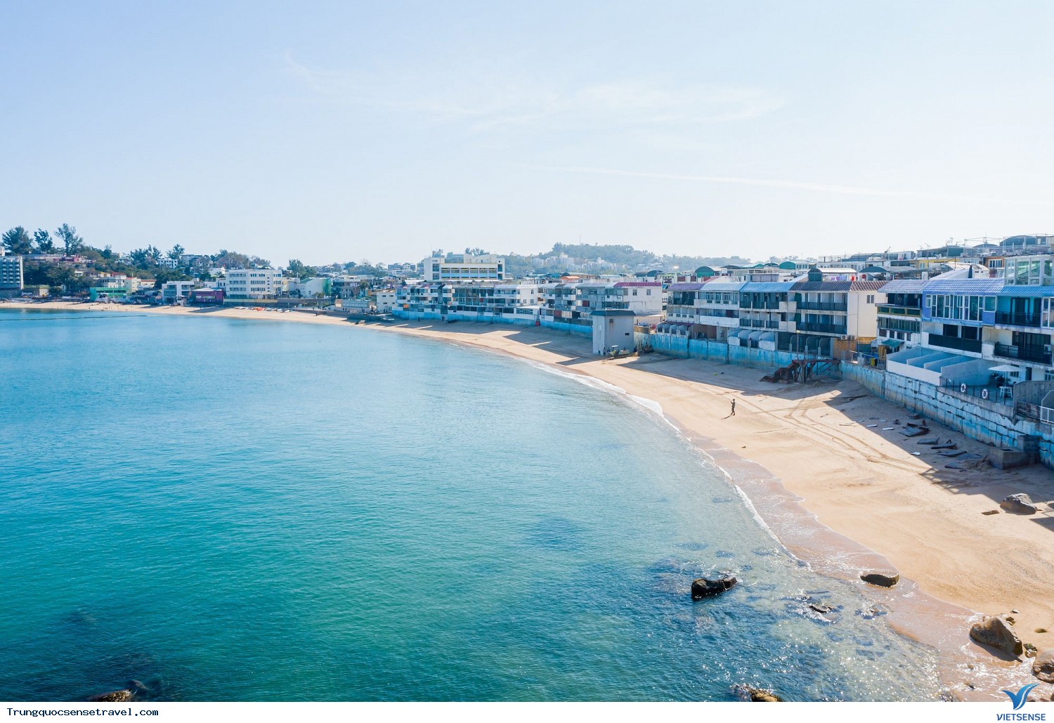 NHỮNG VẬT DỤNG NÊN MANG THEO khi đến HỒNG KÔNG - Ảnh 2