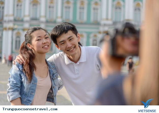 Không nên bắt ép người khác chụp ảnh chung Không nên bắt ép người khác chụp ảnh chung