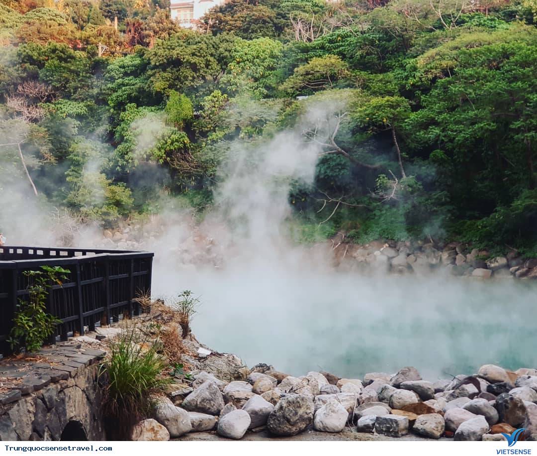 Suối nước nóng XinBeitou