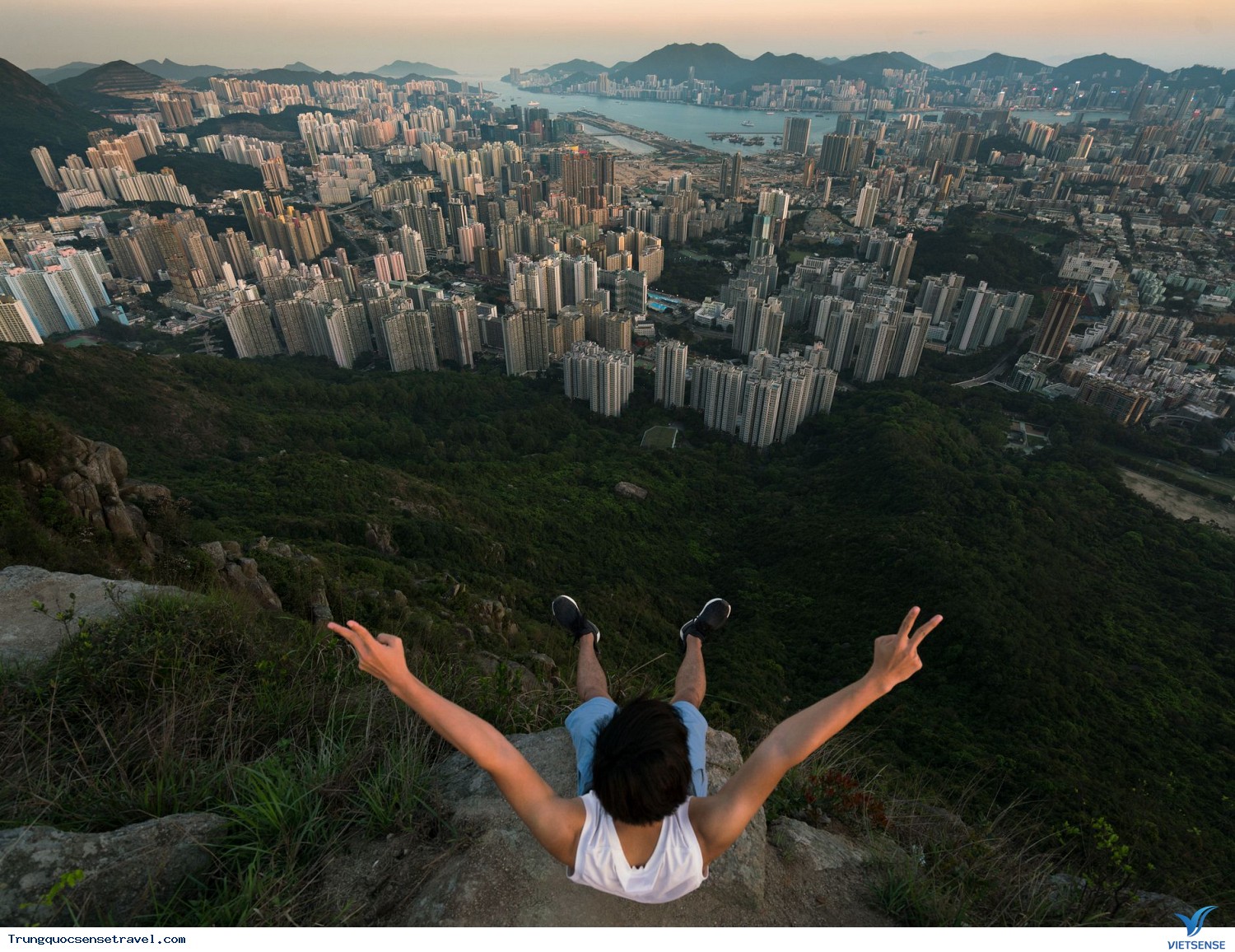 Tháng 10: Tuần lễ vàng Tháng 10: Tuần lễ vàng