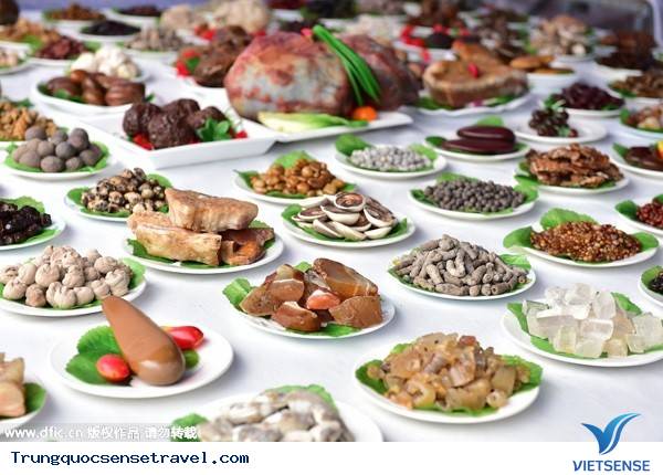 Thích thú với 108 món ăn đẹp mắt làm từ đá - Ảnh 1