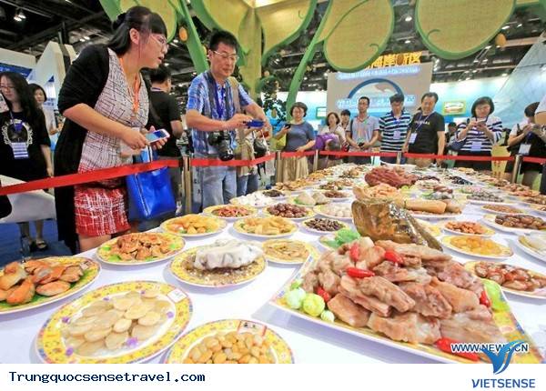 Thích thú với 108 món ăn đẹp mắt làm từ đá - Ảnh 3