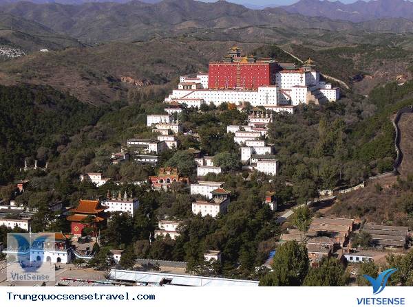 Tị Thử Sơn Trang - Ngoại Bát Miếu