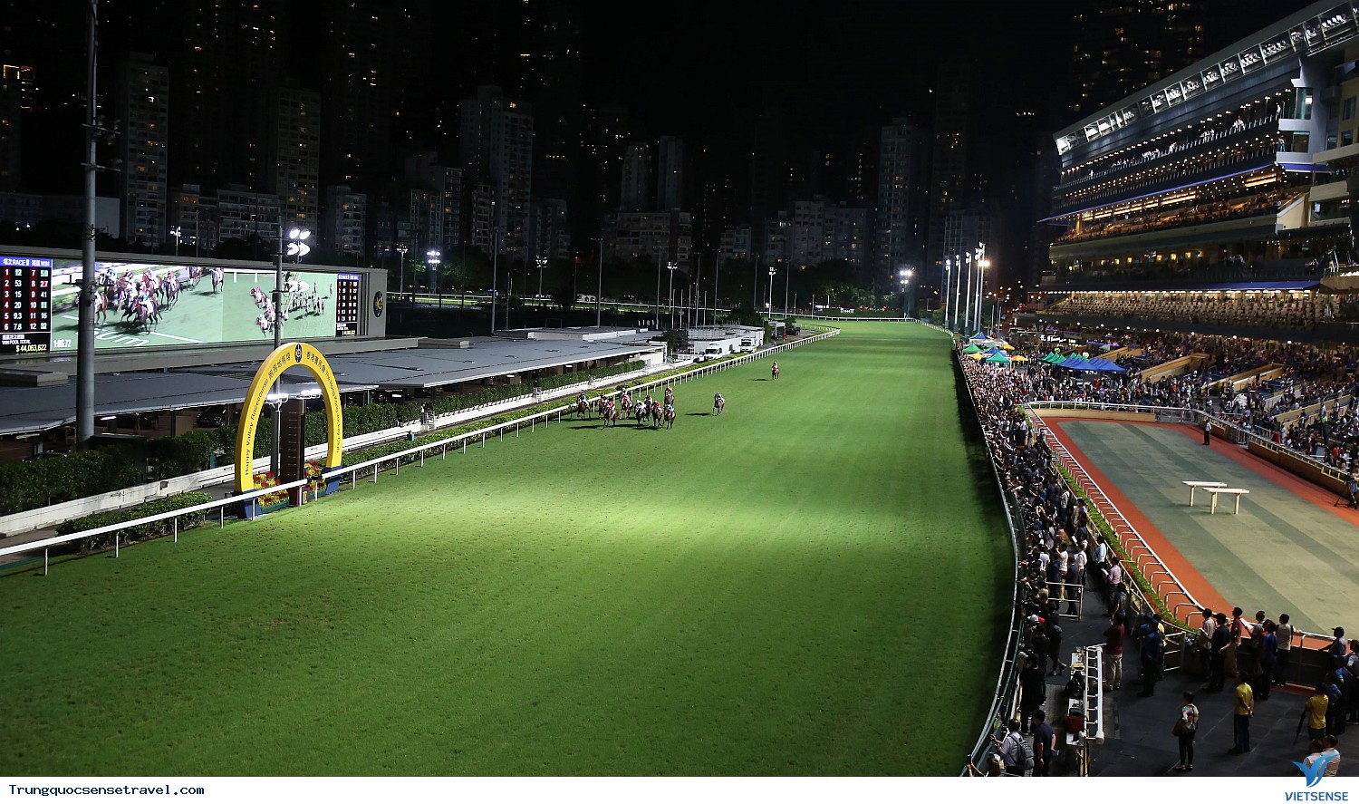 Trường đua ngựa Happy Valley