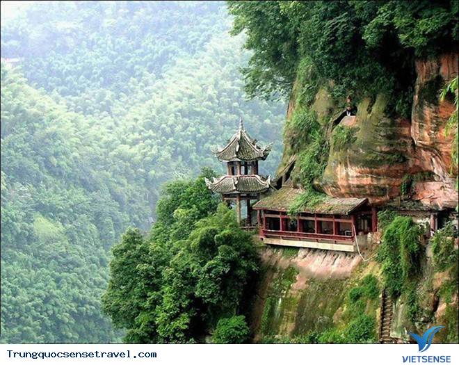 Vẻ đẹp kỳ vĩ của những ngọn núi huyền thoại trong giới võ lâm Trung Hoa - Ảnh 1 Vẻ đẹp kỳ vĩ của những ngọn núi huyền thoại trong giới võ lâm Trung Hoa - Ảnh 1